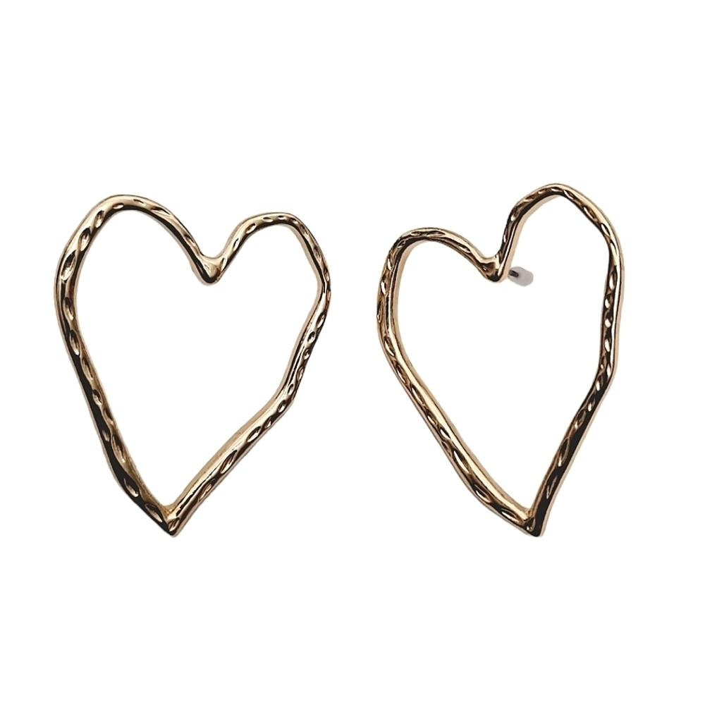 💖 2/$30 Gold hoop Hammered heart shaped boho big oversized stud earrings - Picture 9 of 9